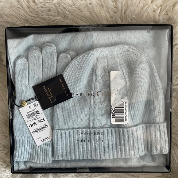NEW Charter Club Cashmere Hat, Gloves & Scarf Boxed Gift Set Light - Picture 3 of 6
